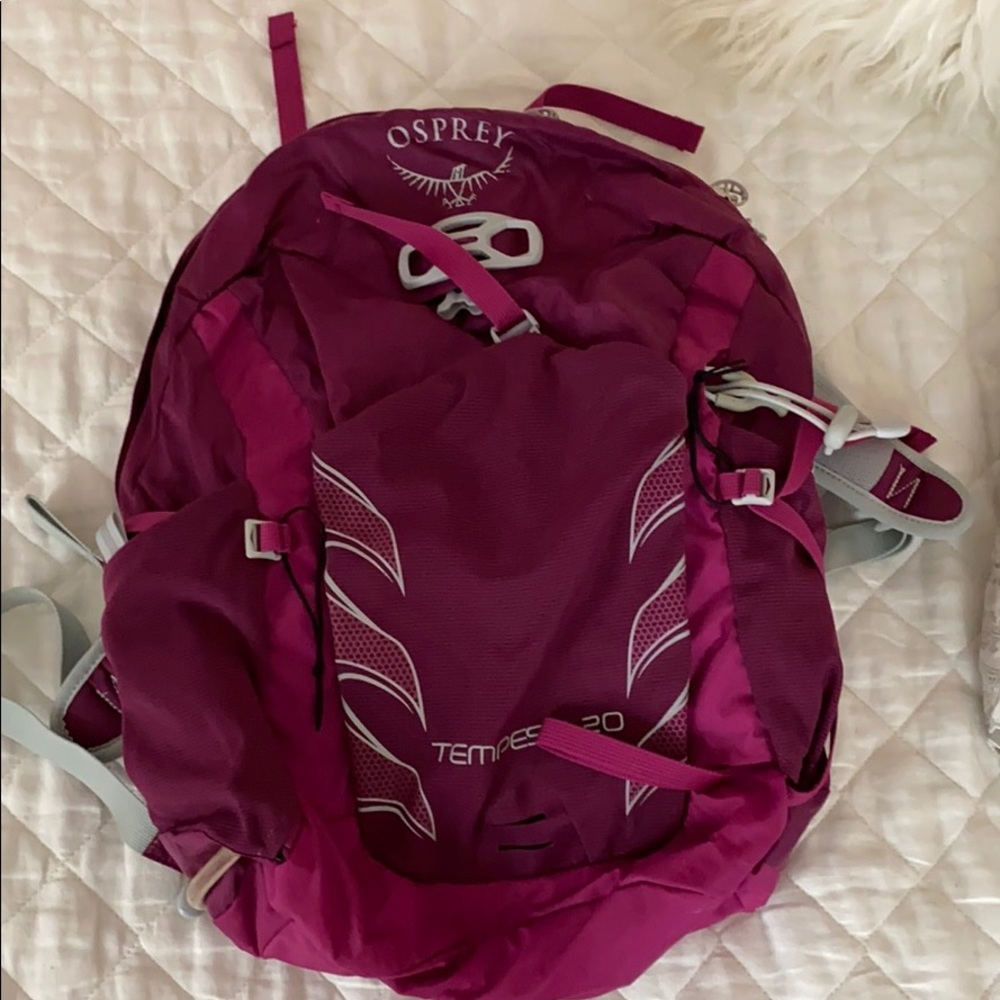 Osprey fuschia backpack